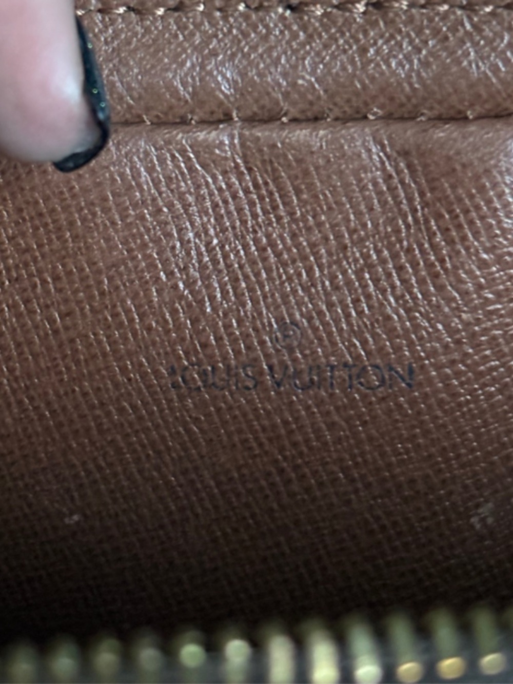 Authentic Louis Vuitton Marley Shoulder Bag - Picture 14 of 15